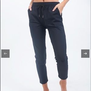 Zyia black everywhere pants